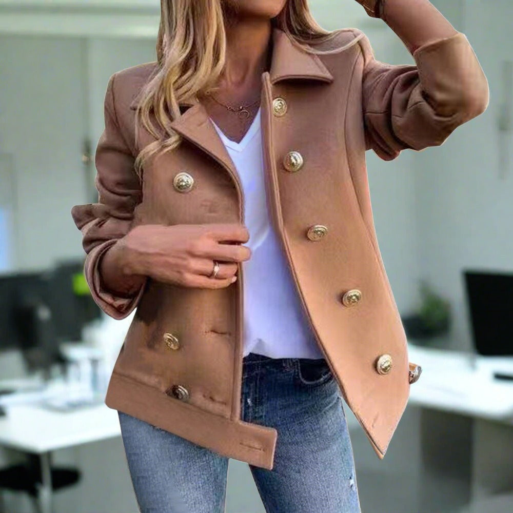 Laura – Trendige Designerjacke mit goldenen Knöpfen