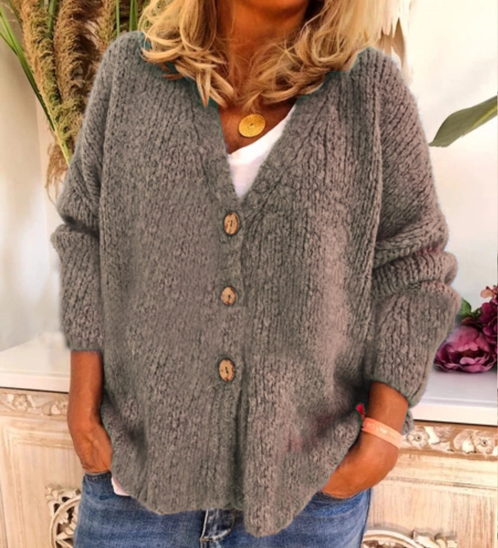 Maria - Weiche Strickjacke mit Knopfleiste